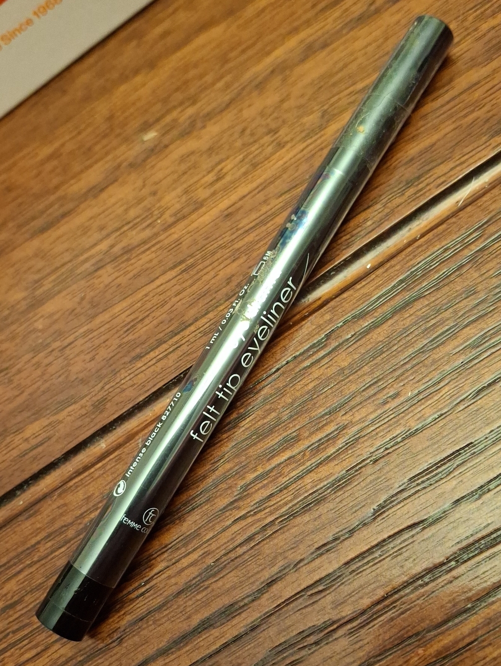 Femme Couture Eye Drama Felt Tip Eyeliner Pen 1ml - Black New Sealed